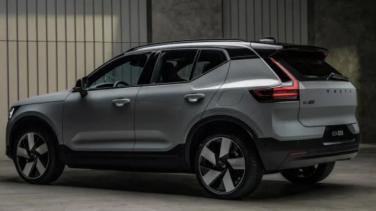 El volvo xc40 se niega a envejecer nuevo diseno y google gemini para seguir dando guerra entre los suv premium 3