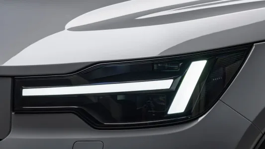 El volvo xc40 se niega a envejecer nuevo diseno y google gemini para seguir dando guerra entre los suv premium 13
