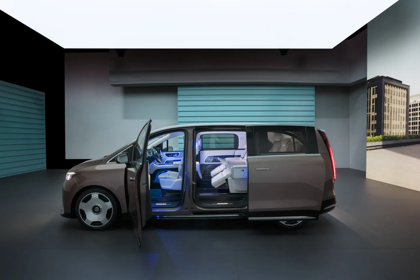 Mercedes se niega a convertirlo todo en un suv su nuevo vle ofrece ocho plazas 422 cv y hasta 654 km de autonomia 1