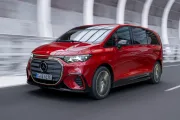 Mercedes se niega a convertirlo todo en un SUV: su nuevo VLE ofrece ocho plazas, 422 CV y hasta 654 km de autonomía