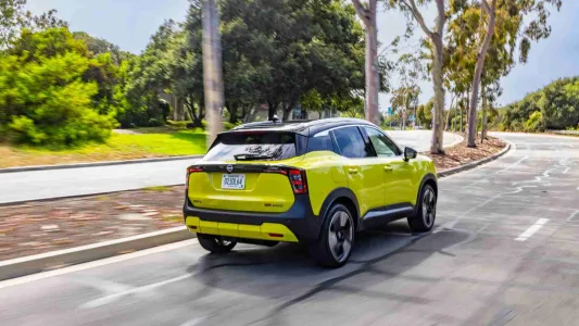 El toyota c hr ya tiene un nuevo problema en europa nissan confirma un kicks hibrido e power fabricado junto al juke y qashqai