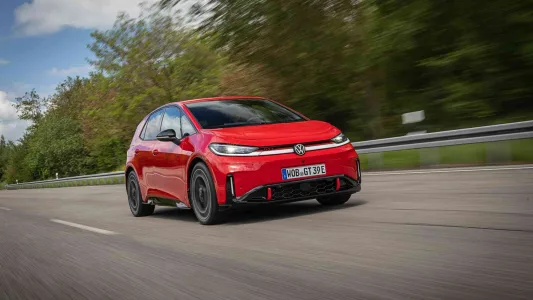 El golf gti electrico todavia no ha llegado pero volkswagen ya ensena por donde ira 326 cv y traccion trasera en el id 3 gti 1