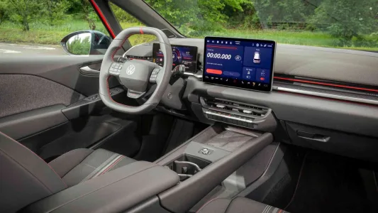 El golf gti electrico todavia no ha llegado pero volkswagen ya ensena por donde ira 326 cv y traccion trasera en el id 3 gti 9