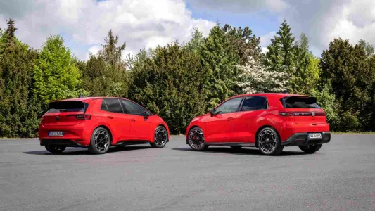 El golf gti electrico todavia no ha llegado pero volkswagen ya ensena por donde ira 326 cv y traccion trasera en el id 3 gti 12