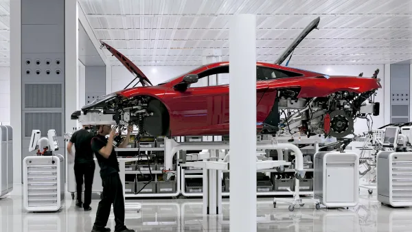 Porsche lo hizo con el Cayenne, Ferrari con el Purosangue y Lamborghini con el Urus: ahora le toca a McLaren