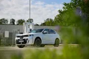 Mientras casi todos miran a las baterías, BMW sigue apostando por el hidrógeno: 750 km y menos de cinco minutos para repostar