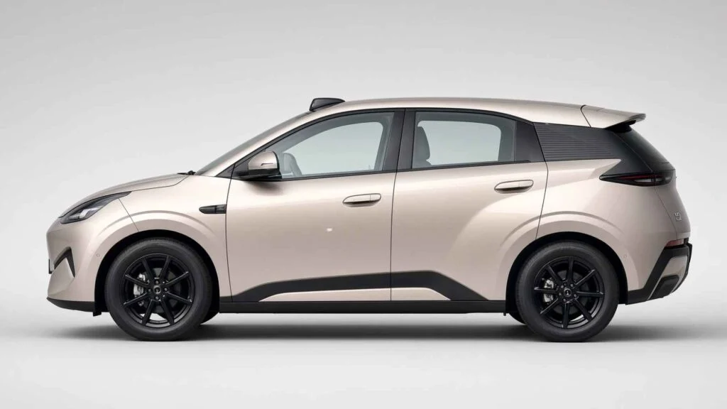 Byd prepara un dolphin surf de talla xxl para plantar cara al geely e2 127 cv y hasta 420 km de autonomia