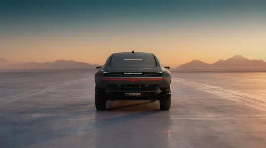 Parecen disenados por una ia pero los ceer exobot son muy reales arabia saudi apunta a electricos de hasta 850 cv 19