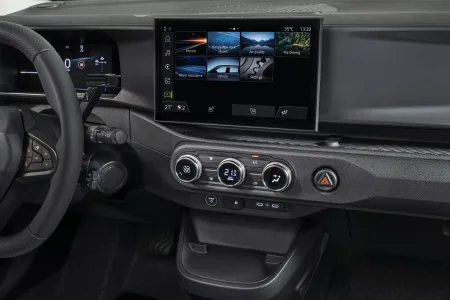 El nissan pixo vuelve pero no como lo recuerdas ahora sera electrico y ofrecera hasta 259 km de autonomia 56