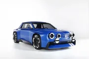 Renault resucita uno de sus iconos de rally de la forma menos esperada el 8 gordini vuelve como coupe electrico de 270 cv pero no lo veras en el concesionario 12