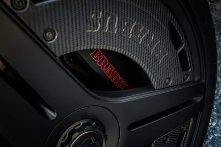 Mercedes nunca hizo un g 63 asi asi que brabus lo ha hecho por su cuenta 900 cv cabrio y edicion de 10 unidades 3