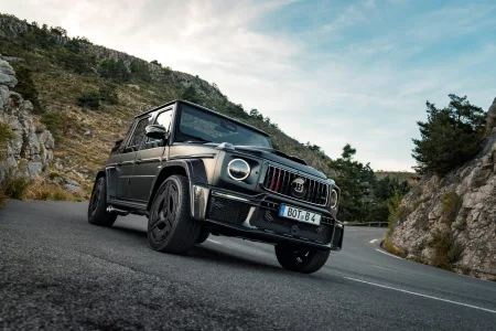 Mercedes nunca hizo un g 63 asi asi que brabus lo ha hecho por su cuenta 900 cv cabrio y edicion de 10 unidades 22