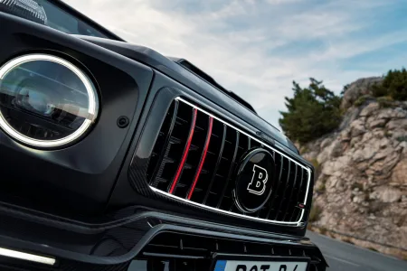Mercedes nunca hizo un g 63 asi asi que brabus lo ha hecho por su cuenta 900 cv cabrio y edicion de 10 unidades 24