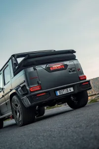 Mercedes nunca hizo un g 63 asi asi que brabus lo ha hecho por su cuenta 900 cv cabrio y edicion de 10 unidades 28