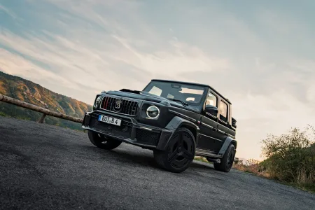 Mercedes nunca hizo un g 63 asi asi que brabus lo ha hecho por su cuenta 900 cv cabrio y edicion de 10 unidades 32
