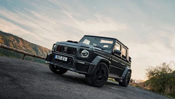 Mercedes nunca hizo un g 63 asi asi que brabus lo ha hecho por su cuenta 900 cv cabrio y edicion de 10 unidades 32