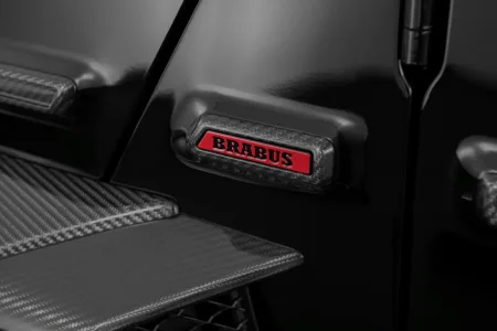 Mercedes nunca hizo un g 63 asi asi que brabus lo ha hecho por su cuenta 900 cv cabrio y edicion de 10 unidades 40