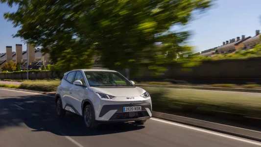 El electrico barato de byd acaba de solucionar uno de sus principales inconvenientes y mantiene el mismo precio 5