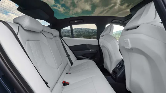 Bmw lleva el serie 3 a la era neue klasse sin matar el seis cilindros hasta 443 cv y etiqueta eco 13