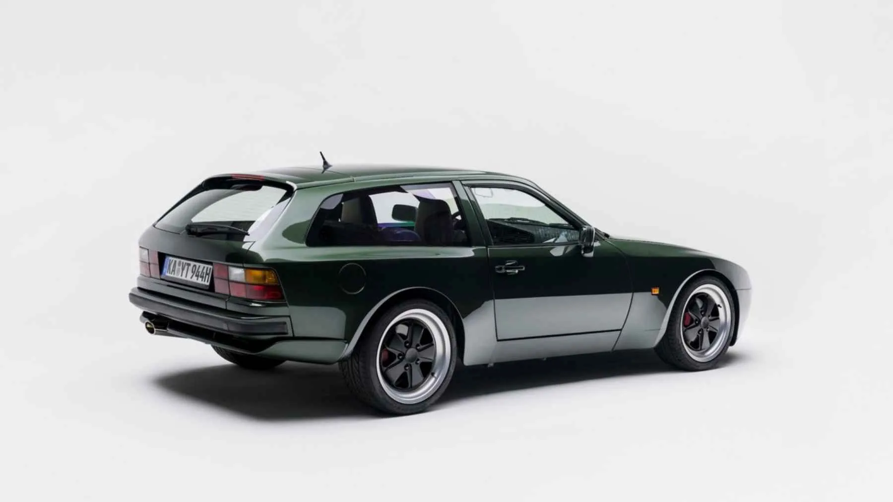 Este porsche 944 familiar cuesta mas de 100 000 euros y ni siquiera incluye el porsche 944 1