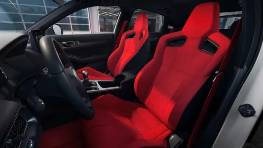 Europa dijo adios al honda civic type r demasiado pronto en japon y eeuu acaba de estrenar una nueva actualizacion 8