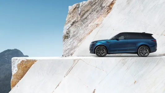 Mismo aspecto prestaciones de v8 y cero gasolina el range rover sport estrena su version electrica 6