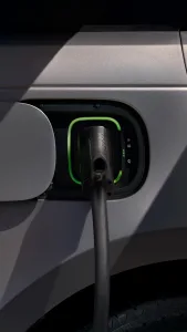 Mismo aspecto prestaciones de v8 y cero gasolina el range rover sport estrena su version electrica 10