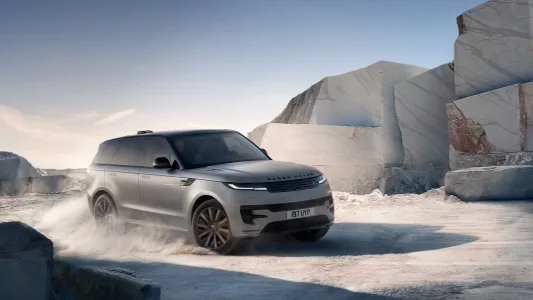 Mismo aspecto prestaciones de v8 y cero gasolina el range rover sport estrena su version electrica 22