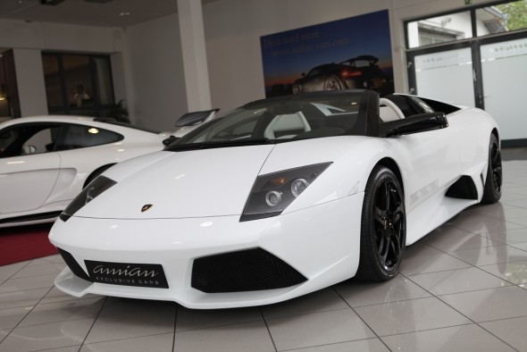 A la venta un Lamborghini Murcielago LP640 Roadster Versace en Alemania 1
