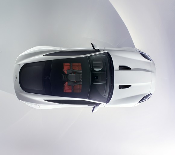 Jaguar F-Type Coupé: se desvelará por completo en un par de semanas 1