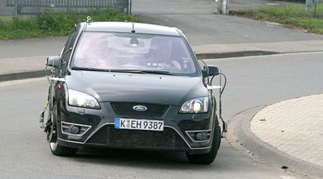 tn_ford_focus_rs_3_560px
