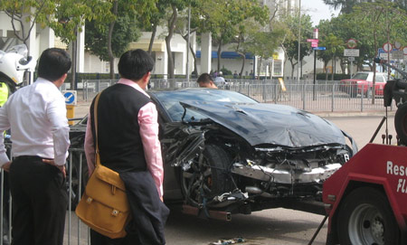 Nissan GT-R accidente