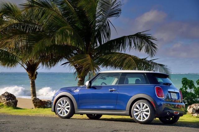 MINI One y One D: Los escalones de acceso a la gama 2