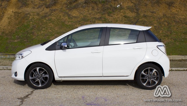 Prueba: Toyota Yaris 100 SoHo MultiDrive (equipamiento, comportamiento, conclusión) 1