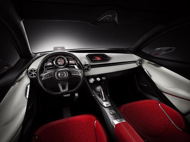 Ginebra 2014: desvelado el Mazda Hazumi Concept 2