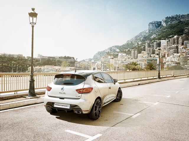 Renault anuncia el lanzamiento del Clio RS 200 EDC Monaco GP 3