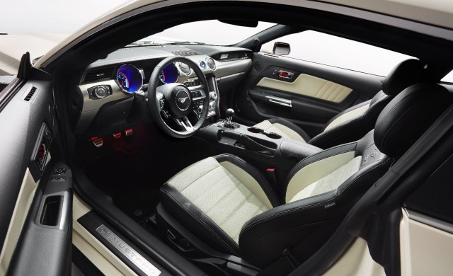 Llega el Ford Mustang 50 Year Limited Edition 3
