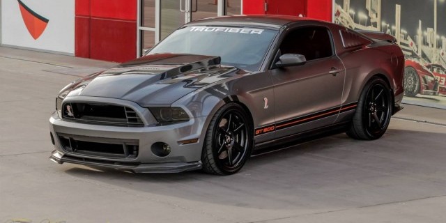Embrutece tu Mustang gracias a TruFiber 1