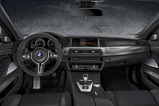 BMW M5 �??30 Jahre M5�?�, oficial 3