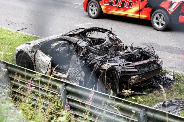 Cosas que pasan: Un prototipo del Acura NSX acaba en llamas en el "Infierno verde" 1