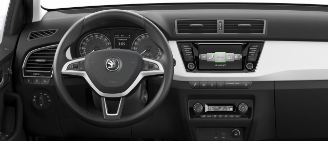 Aquí tienes el salpicadero del nuevo Skoda Fabia 1