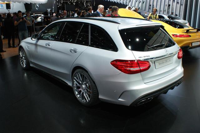 París 2014: Mercedes C 63 AMG y C 63 AMG Estate 1