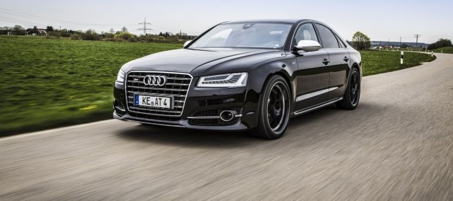 Audi S8 bajo el rodillo de ABT 1
