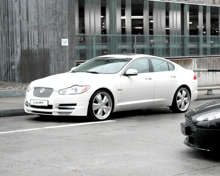 Jaguar XF Loder1899