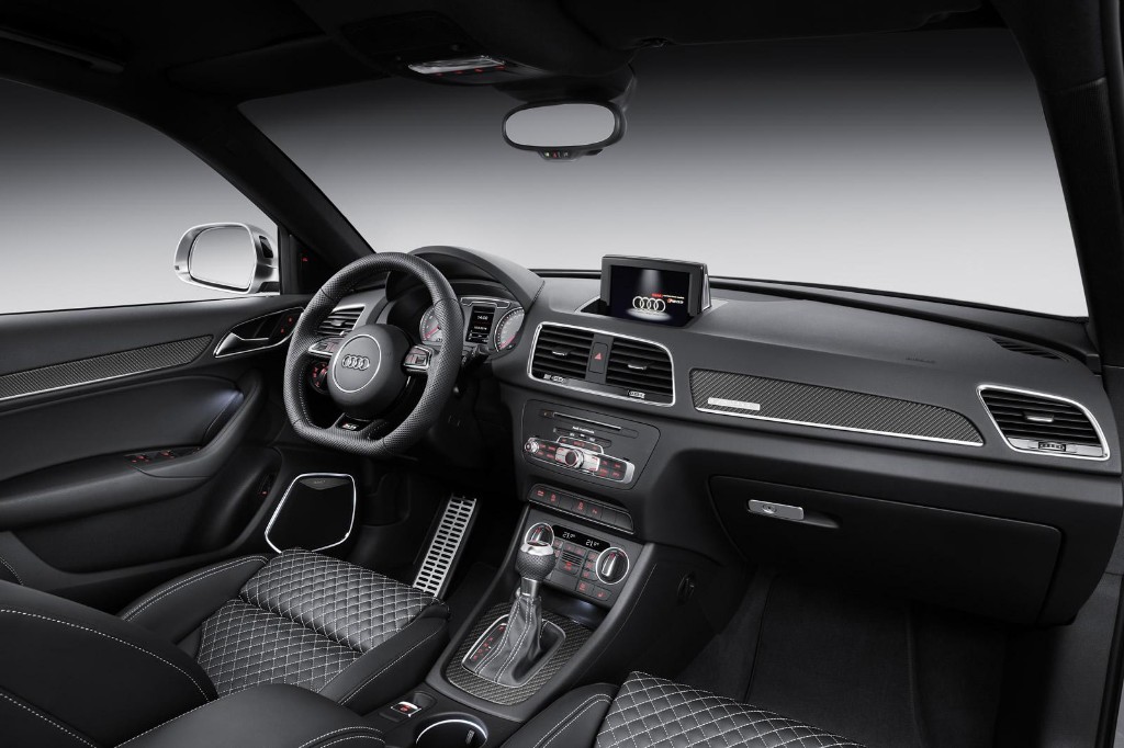 Audi Q3 y RS Q3 2015: Pequeña cirugía y gama de motores renovada 1