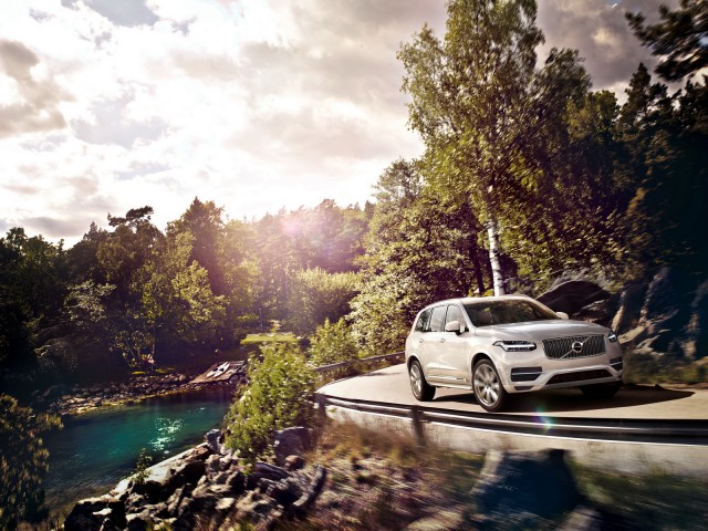 Volvo nos explica el sistema híbrido del XC90 T8 1