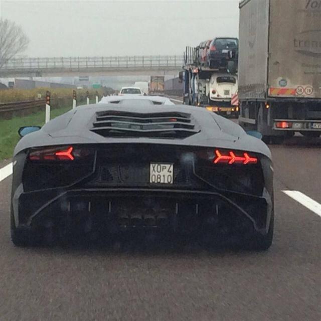 Primera información del Lamborghini Aventador SV, ¡cazado! 1