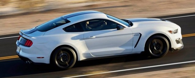 A subasta el primer Shelby Mustang GT350 de producción 2