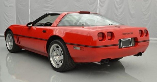 A la venta un Chevrolet Corvette ZR1 de 1990 en eBay 1