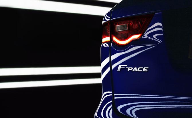 Jaguar F-Pace, primer anticipo oficial y debut inminente 1